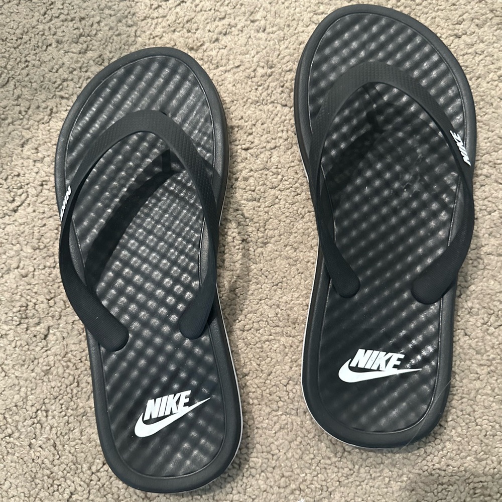 Like new Nike sandals. Only wore once.